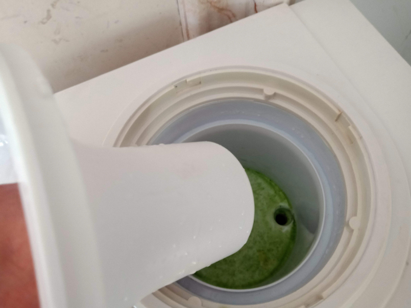 飲水機內(nèi)部臟.png